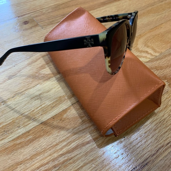 Authentic Tory Burch sunglasses with case